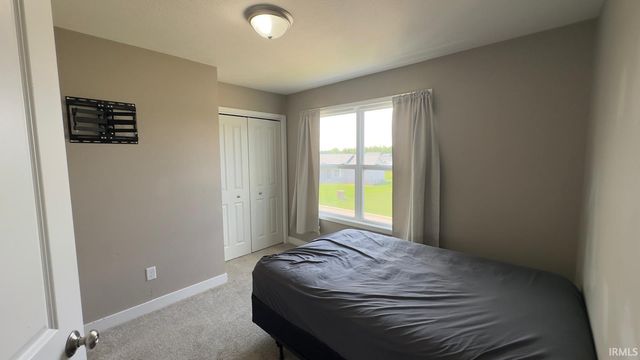 12853 King Fish Court, Middlebury, IN 46540