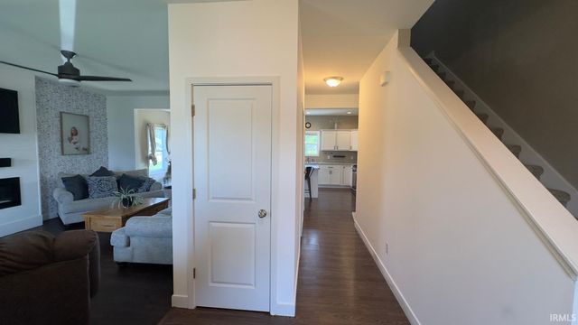12853 King Fish Court, Middlebury, IN 46540