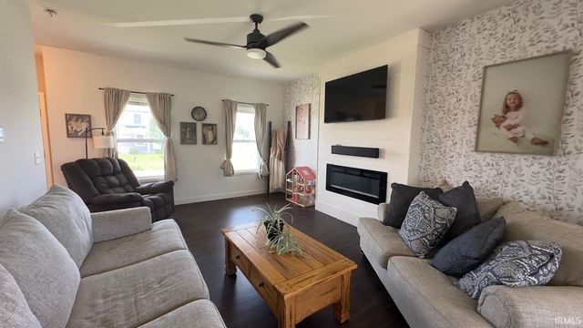 12853 King Fish Court, Middlebury, IN 46540