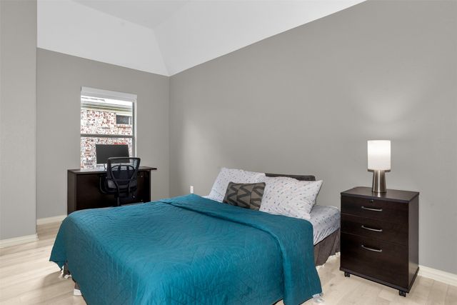 8631 Lohr Valley Road, Irving, TX 75063