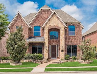 8631 Lohr Valley Road, Irving, TX 75063