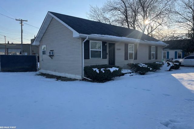 20450 Voiland Street, Roseville, MI 48066