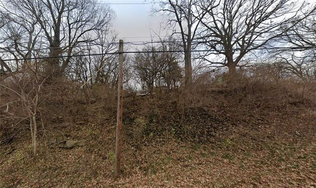 905 S Brookside Avenue, Independence, MO 64053