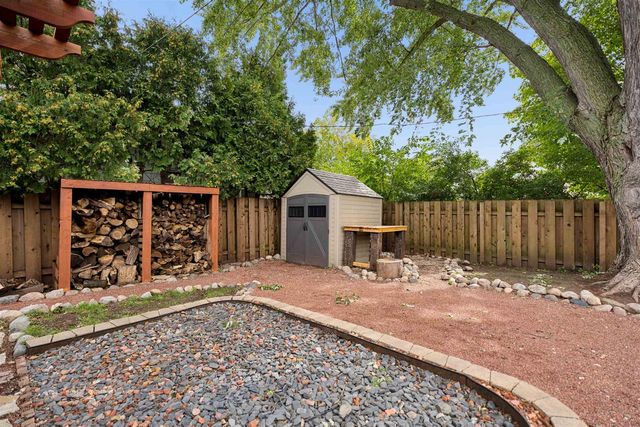 1214 IRWIN AVENUE, De Pere, WI 54115