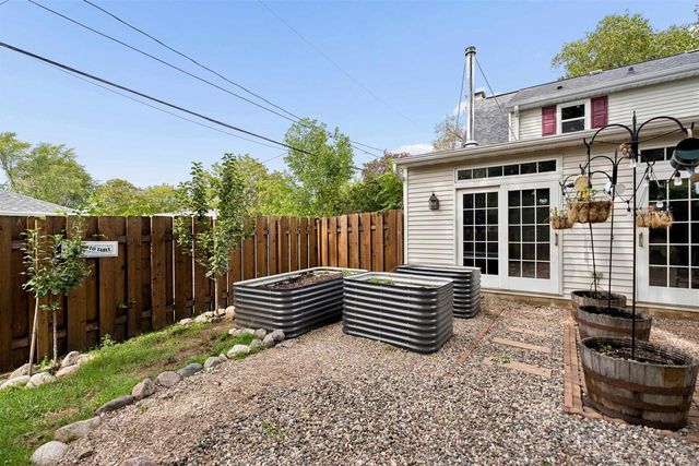 1214 IRWIN AVENUE, De Pere, WI 54115