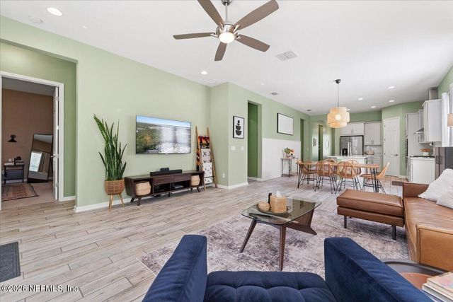 27 CLOVERBROOK Road, St. Johns, FL 32259