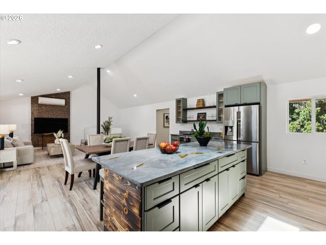 9605 Sw 130TH Ave, Beaverton, OR 97008