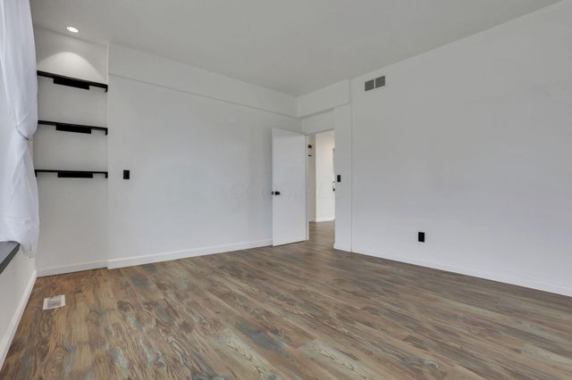 7352 Old Creek Lane, Canal Winchester, OH 43110