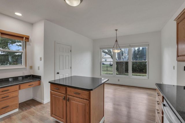 7352 Old Creek Lane, Canal Winchester, OH 43110