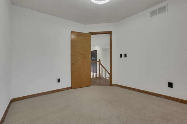 7352 Old Creek Lane, Canal Winchester, OH 43110