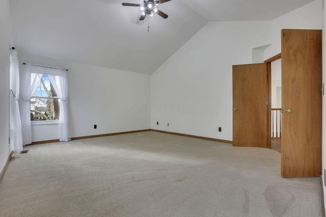 7352 Old Creek Lane, Canal Winchester, OH 43110