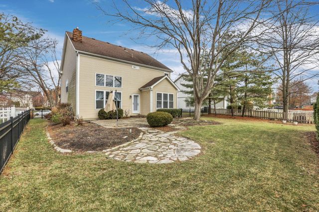 7352 Old Creek Lane, Canal Winchester, OH 43110