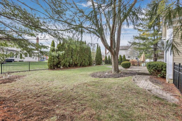 7352 Old Creek Lane, Canal Winchester, OH 43110