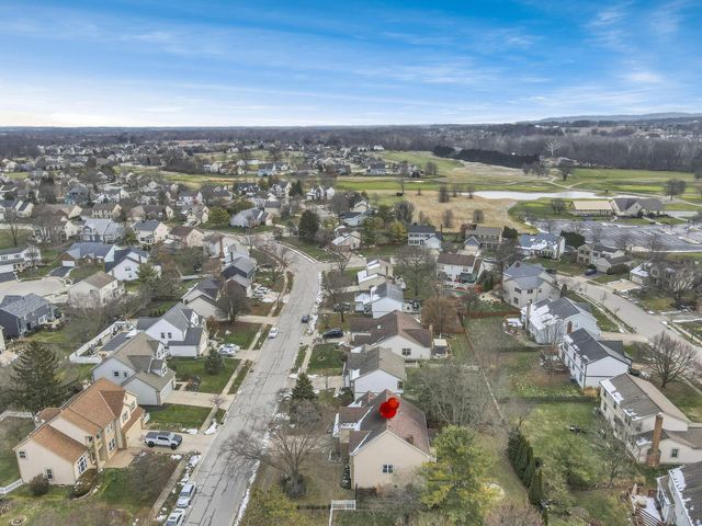 7352 Old Creek Lane, Canal Winchester, OH 43110