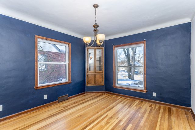 3215 54th Street, Des Moines, IA 50310