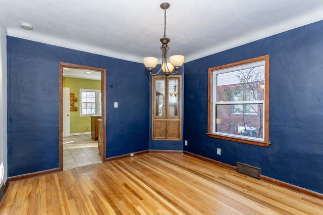 3215 54th Street, Des Moines, IA 50310