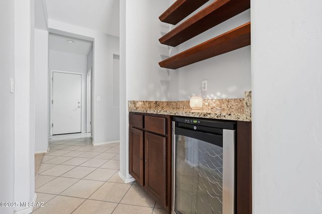 725 W Camino Tunera, Sahuarita, AZ 85629