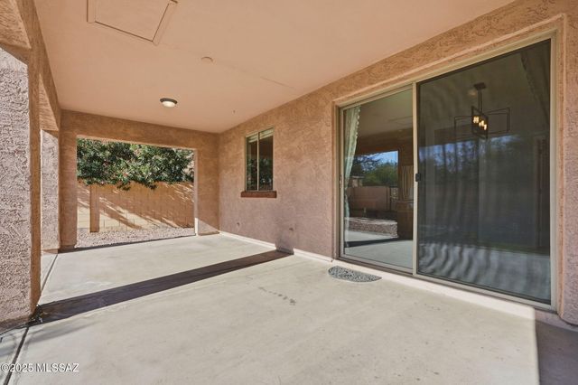 725 W Camino Tunera, Sahuarita, AZ 85629