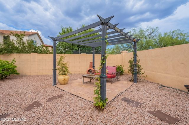 725 W Camino Tunera, Sahuarita, AZ 85629