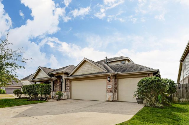 20143 Wedgewood Grove Lane, Cypress, TX 77433