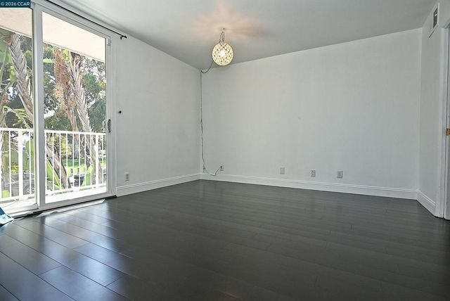 1425 Lakeside Drive 101, Oakland, CA 94612