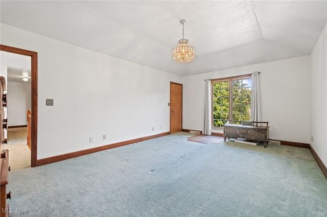 100 Merlot Court, Doylestown, OH 44230