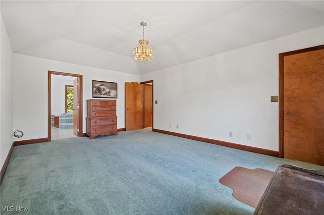 100 Merlot Court, Doylestown, OH 44230