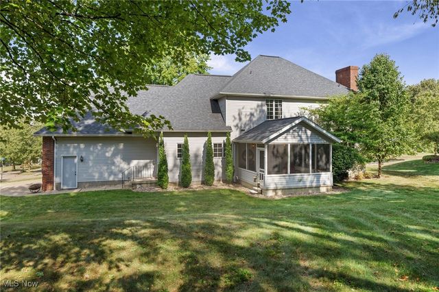 100 Merlot Court, Doylestown, OH 44230