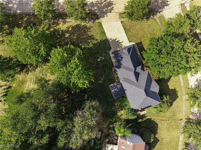 100 Merlot Court, Doylestown, OH 44230