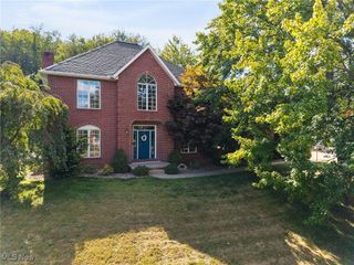 100 Merlot Court, Doylestown, OH 44230