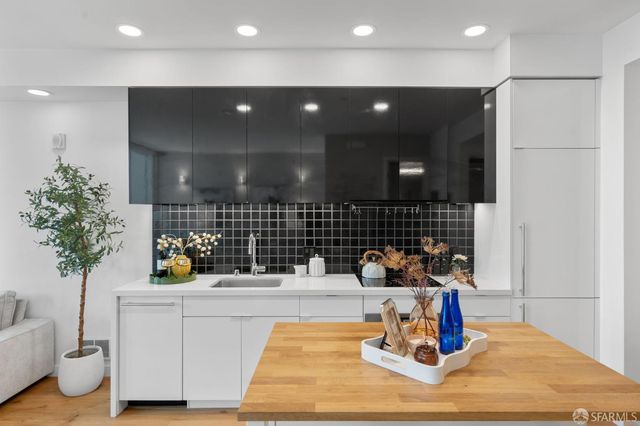 388 Fulton Street 208, San Francisco, CA 94102