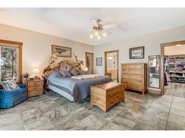 64464 COLLINS Rd, Bend, OR 97703