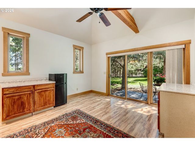 64464 COLLINS Rd, Bend, OR 97703
