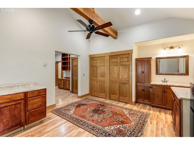 64464 COLLINS Rd, Bend, OR 97703
