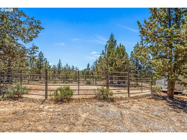 64464 COLLINS Rd, Bend, OR 97703
