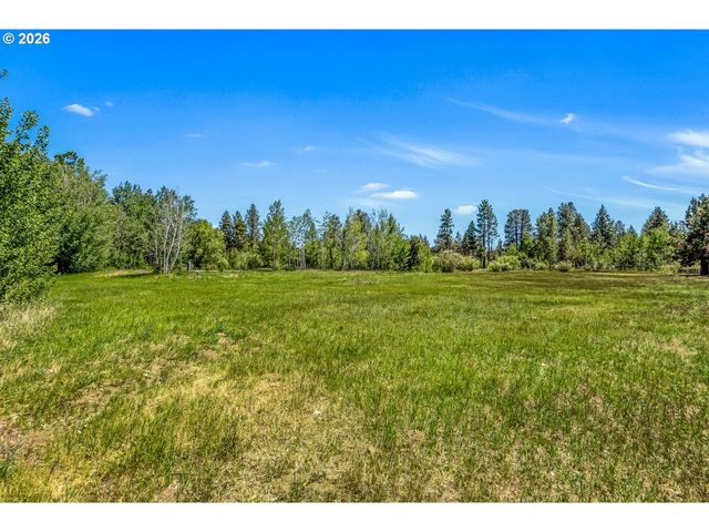 64464 COLLINS Rd, Bend, OR 97703