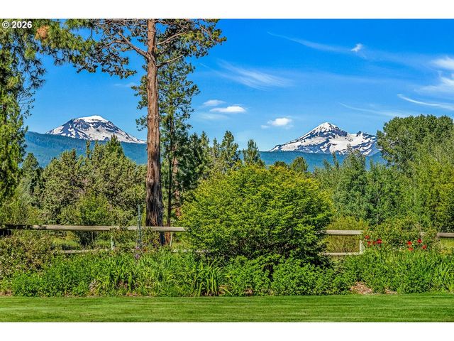 64464 COLLINS Rd, Bend, OR 97703