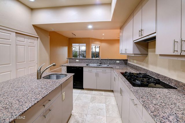 6401 N Placita Alta Reposa, Tucson, AZ 85750