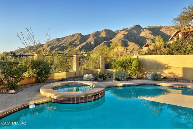 6401 N Placita Alta Reposa, Tucson, AZ 85750