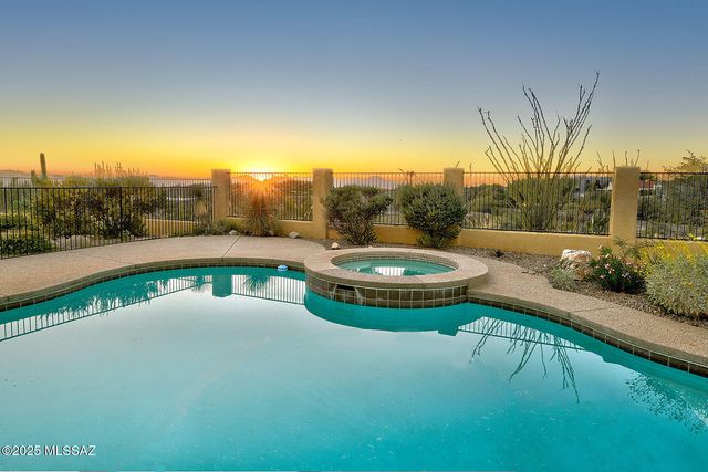 6401 N Placita Alta Reposa, Tucson, AZ 85750