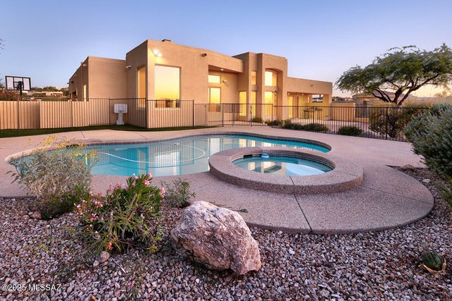 6401 N Placita Alta Reposa, Tucson, AZ 85750