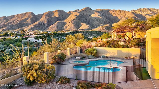 6401 N Placita Alta Reposa, Tucson, AZ 85750