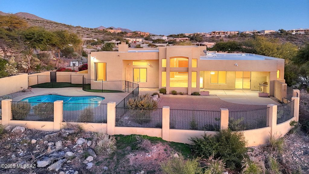 6401 N Placita Alta Reposa, Tucson, AZ 85750