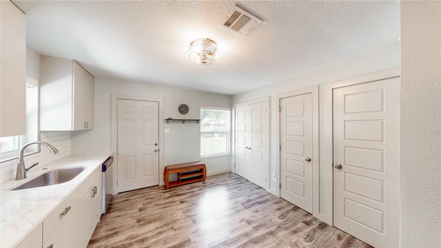 2952 Randy Lane, Farmers Branch, TX 75234