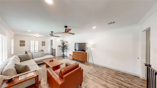 2952 Randy Lane, Farmers Branch, TX 75234
