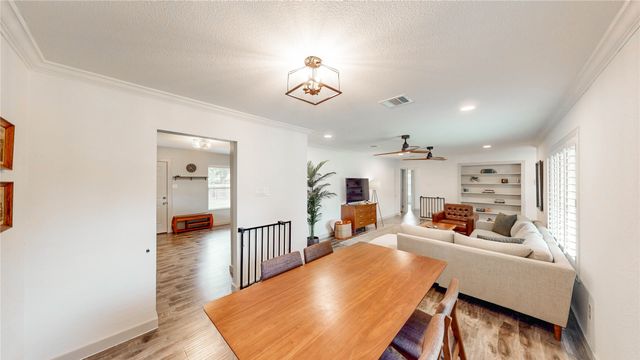 2952 Randy Lane, Farmers Branch, TX 75234