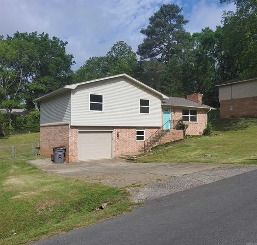 204 Gladstone Street, Hot Springs, AR 71913