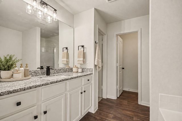 12027 Windage Drive, La Marque, TX 77568