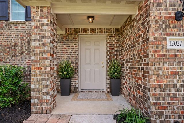 12027 Windage Drive, La Marque, TX 77568