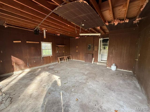 12 Smith Lane, New Florence, MO 63363